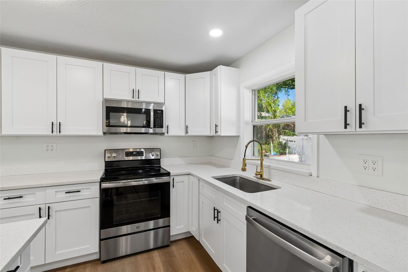 1212 E 24TH AVE, TAMPA, FL, 33605