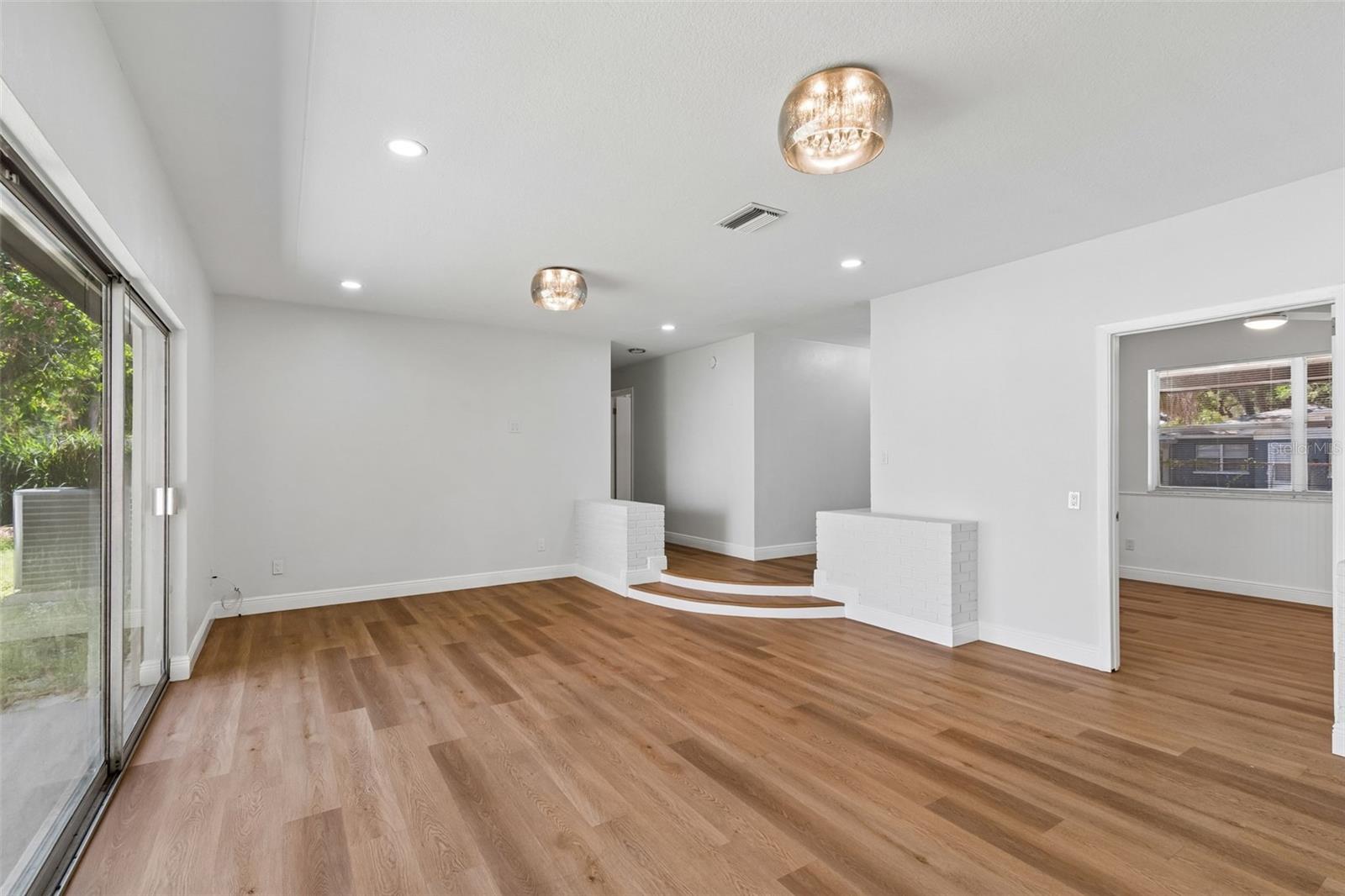 1212 E 24TH AVE, TAMPA, FL, 33605