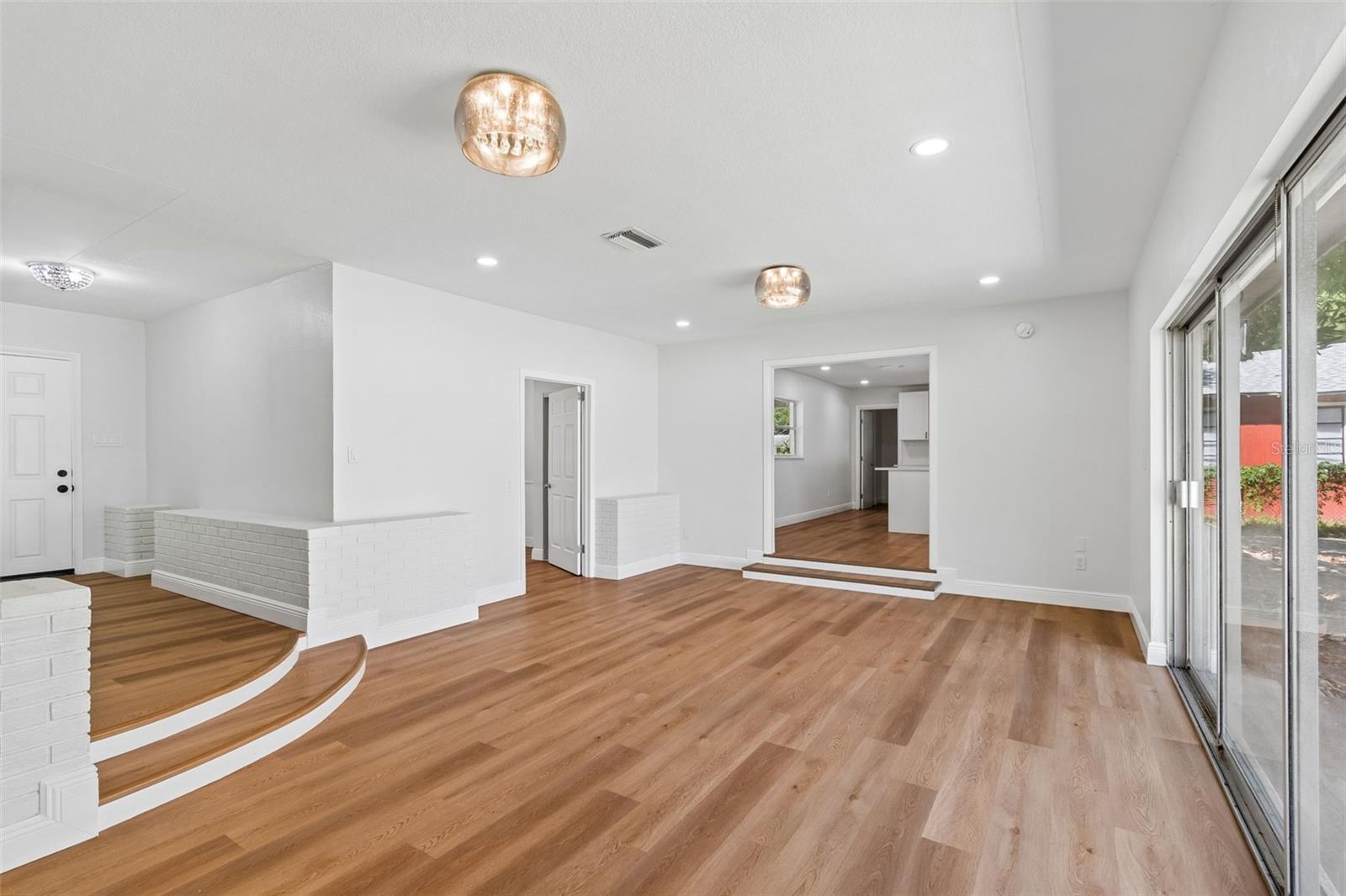 1212 E 24TH AVE, TAMPA, FL, 33605