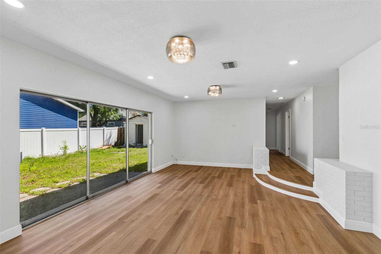 1212 E 24TH AVE, TAMPA, FL, 33605