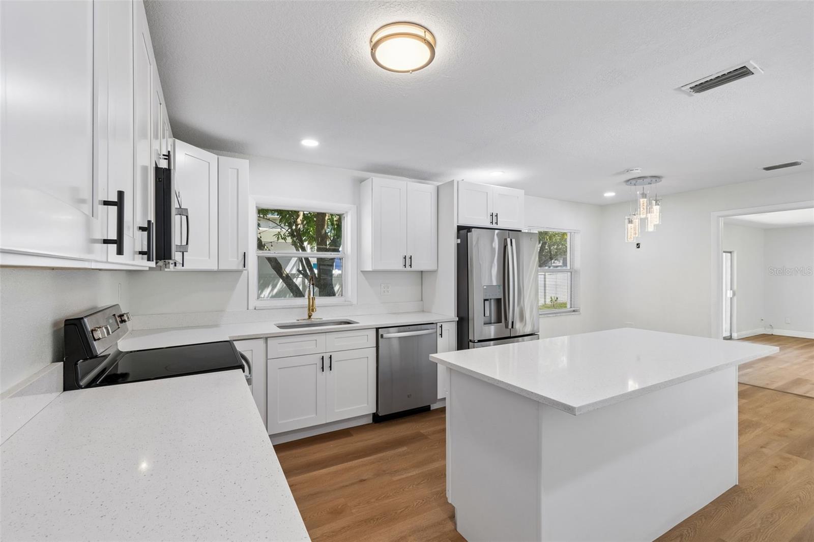 1212 E 24TH AVE, TAMPA, FL, 33605