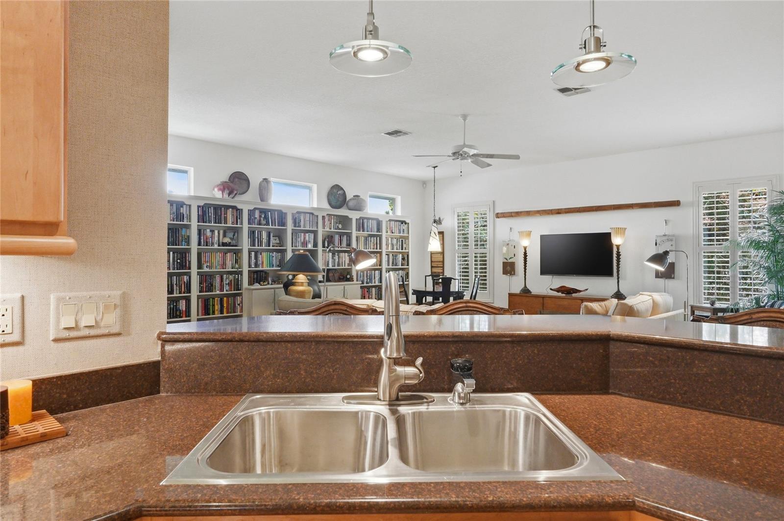 523 GREENWAY DR, LAKE WALES, FL, 33898