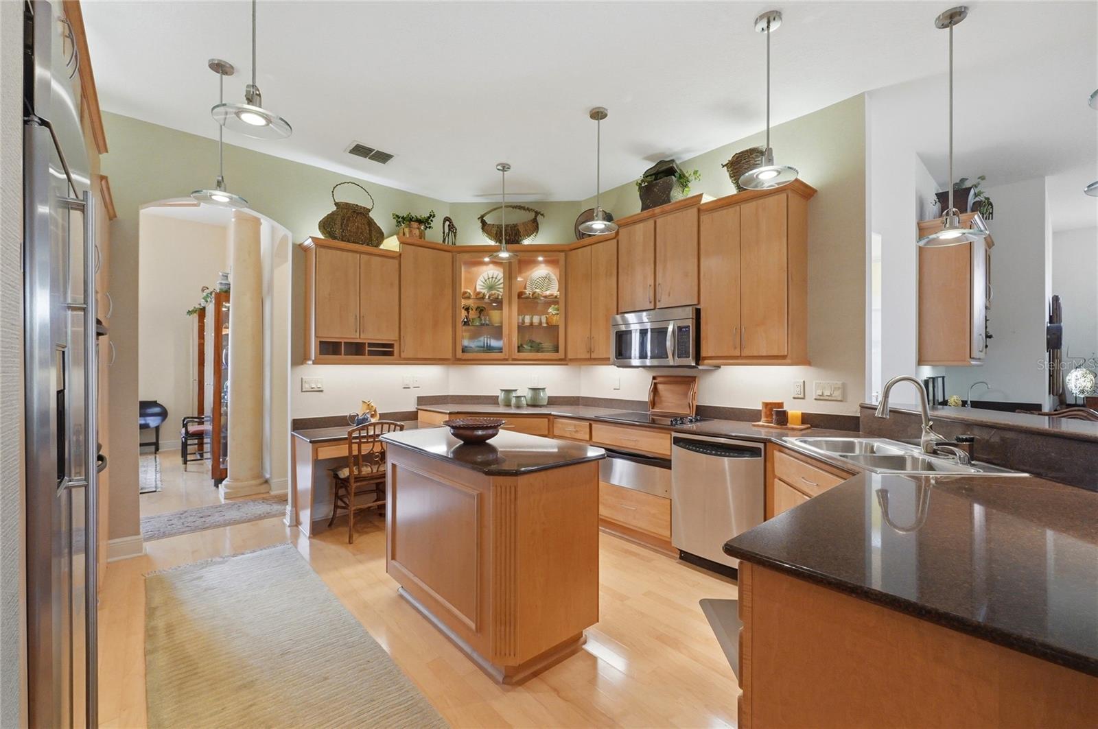 523 GREENWAY DR, LAKE WALES, FL, 33898