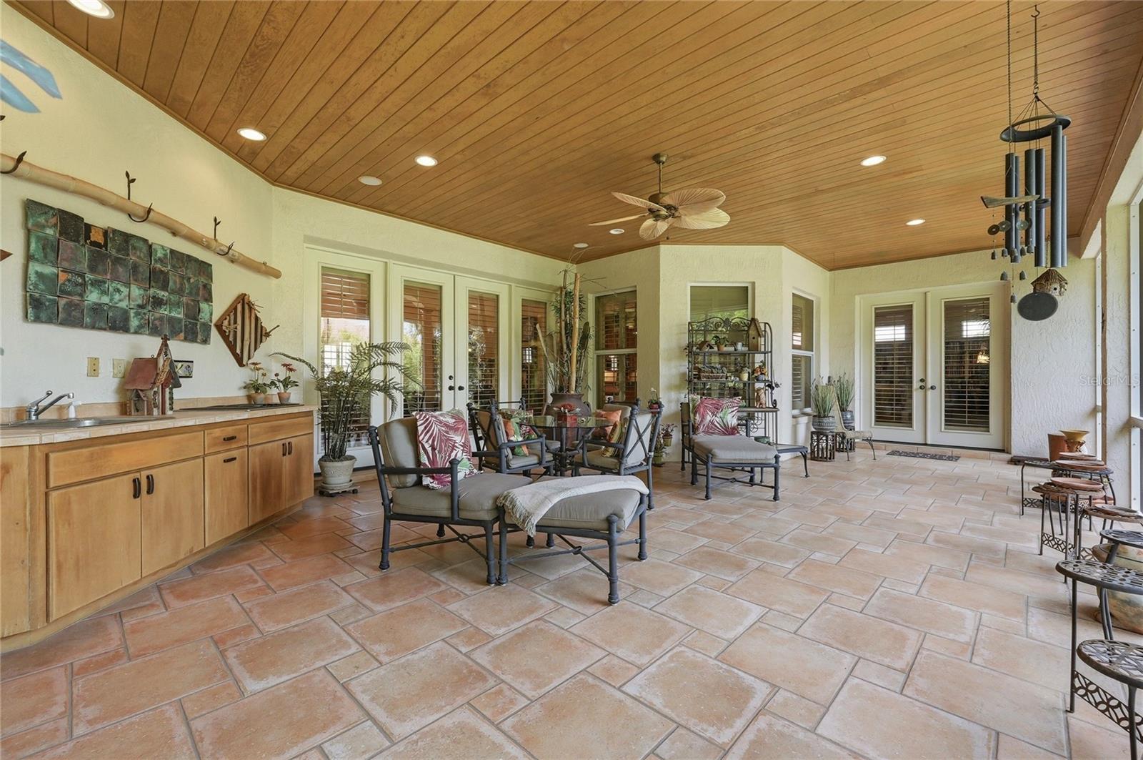 523 GREENWAY DR, LAKE WALES, FL, 33898