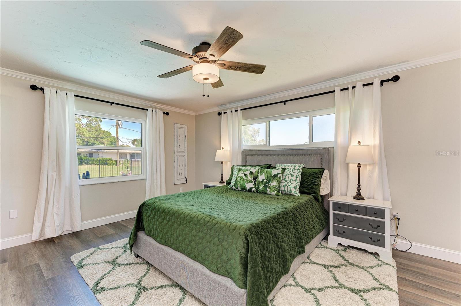 1907 37TH ST W, BRADENTON, FL, 34205