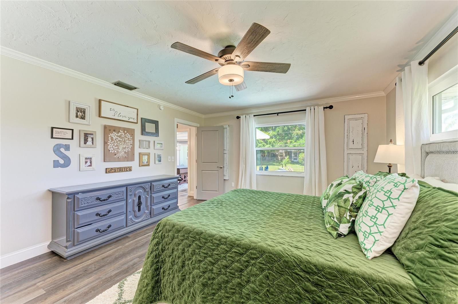 1907 37TH ST W, BRADENTON, FL, 34205