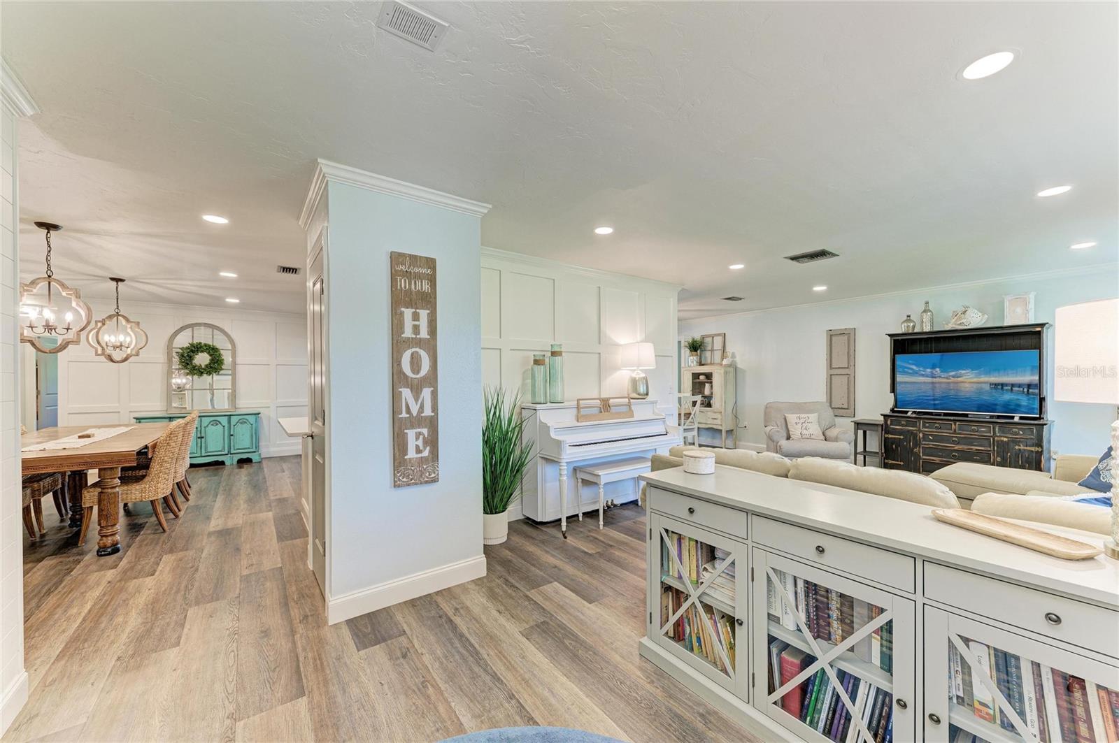 1907 37TH ST W, BRADENTON, FL, 34205