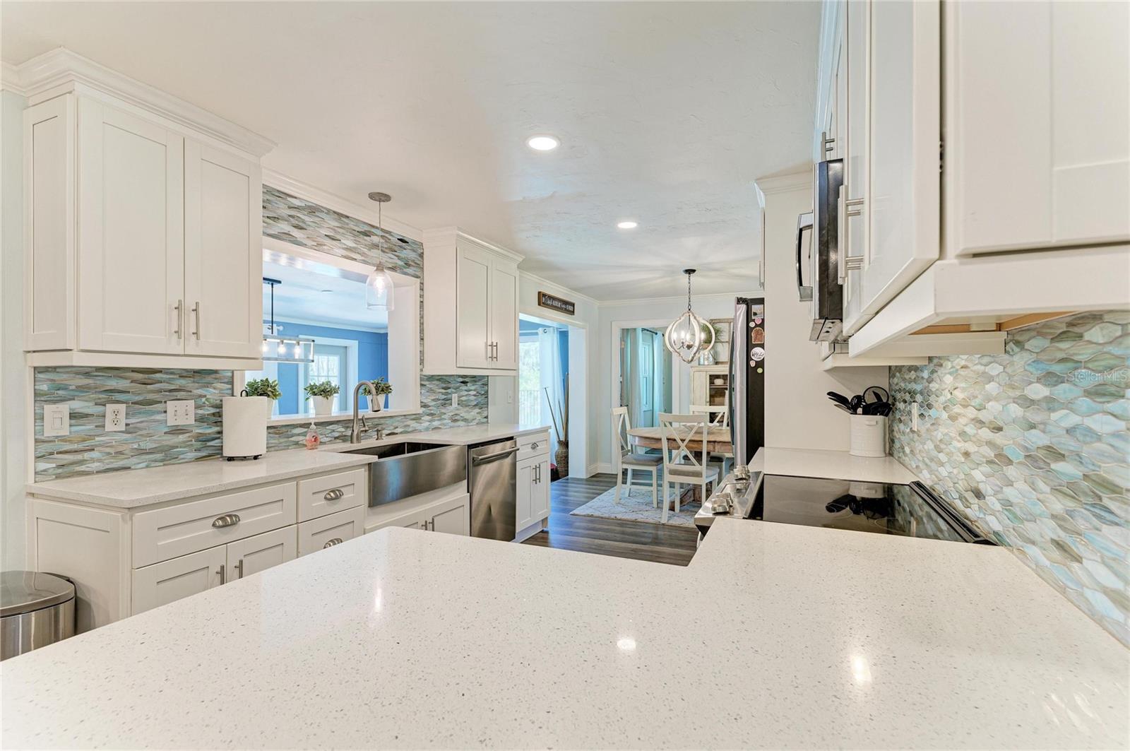 1907 37TH ST W, BRADENTON, FL, 34205