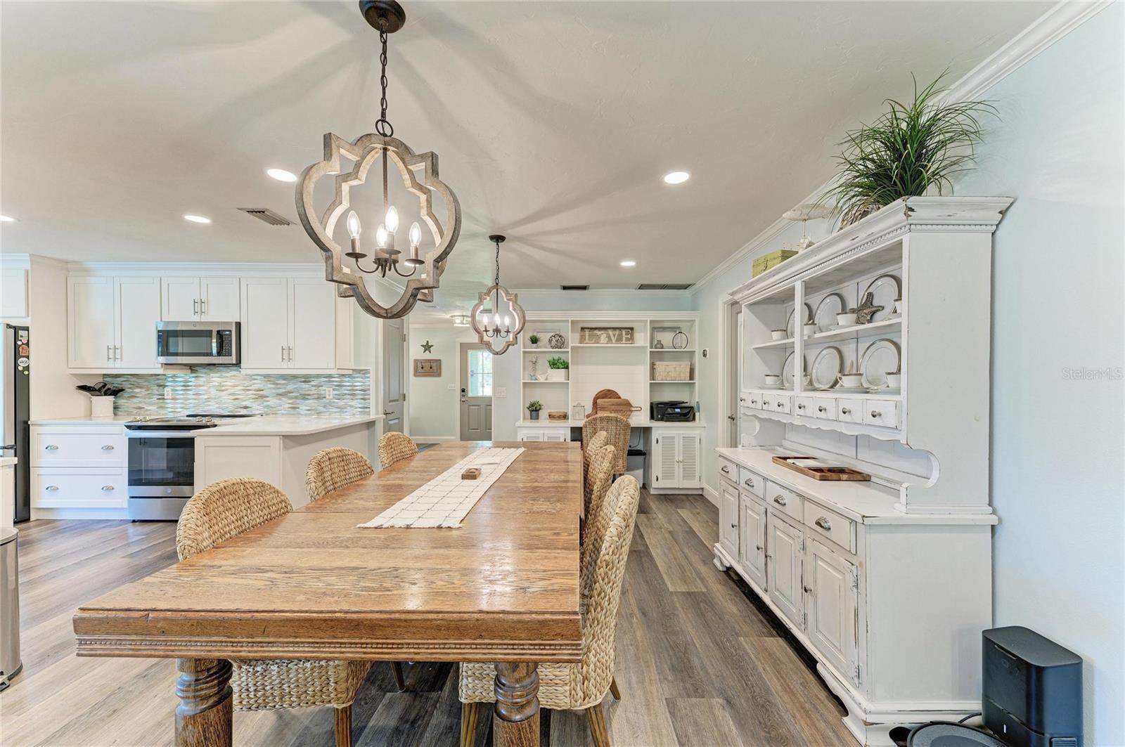 1907 37TH ST W, BRADENTON, FL, 34205