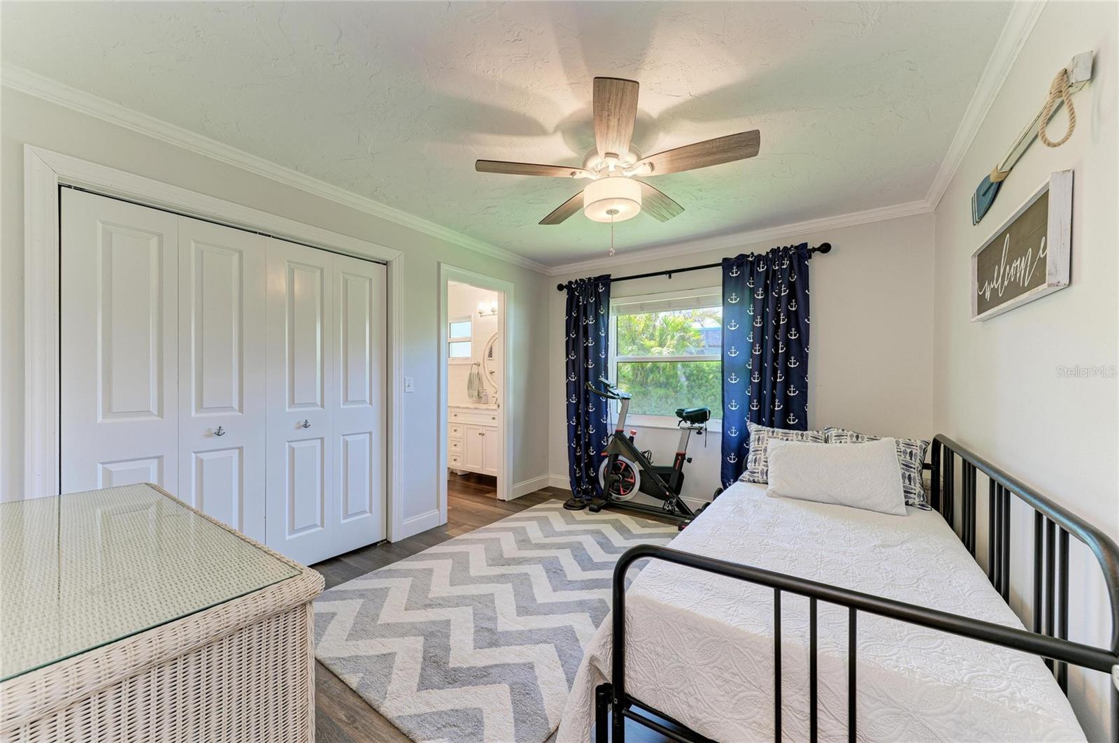 1907 37TH ST W, BRADENTON, FL, 34205