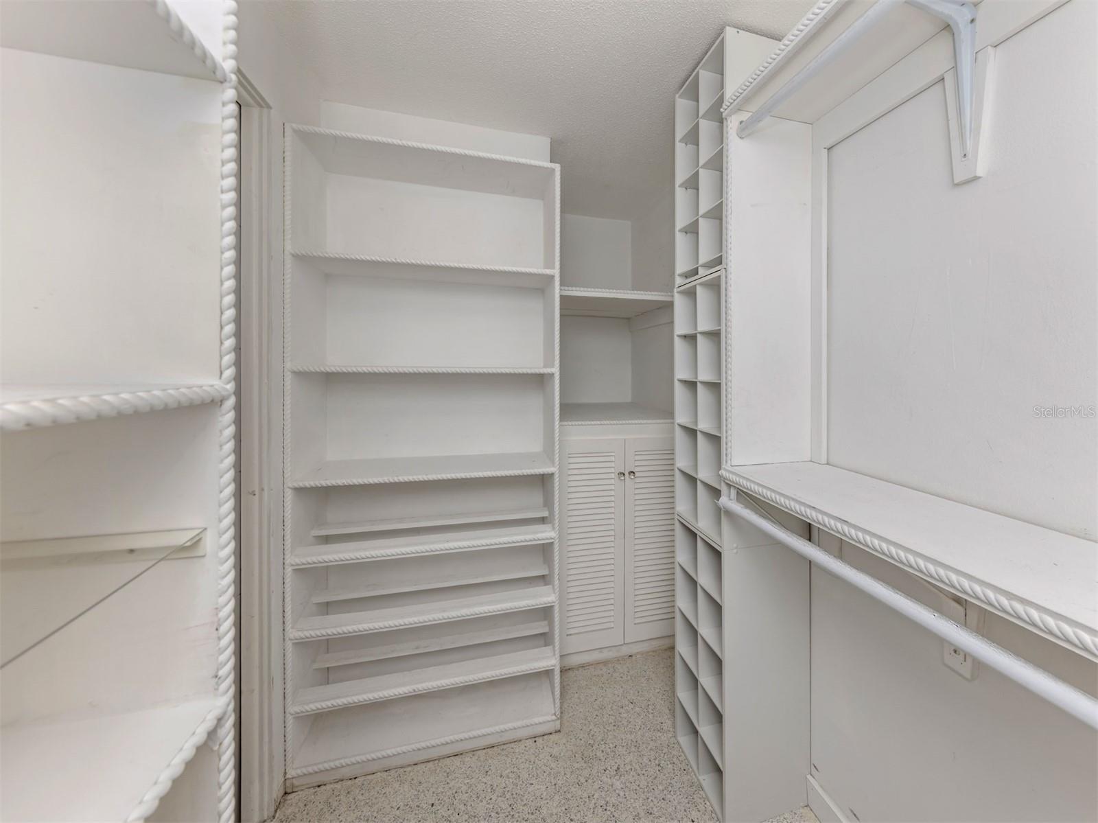 1255 YACHT CLUB DR, VENICE, FL, 34293