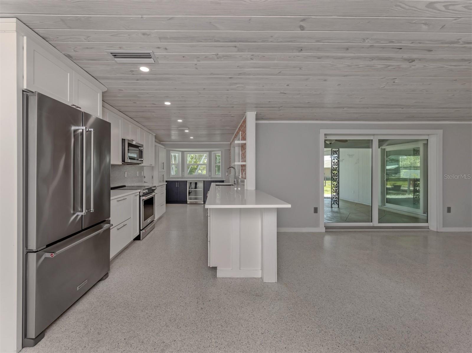 1255 YACHT CLUB DR, VENICE, FL, 34293