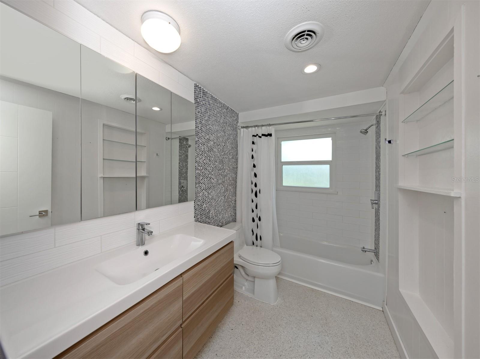 1255 YACHT CLUB DR, VENICE, FL, 34293