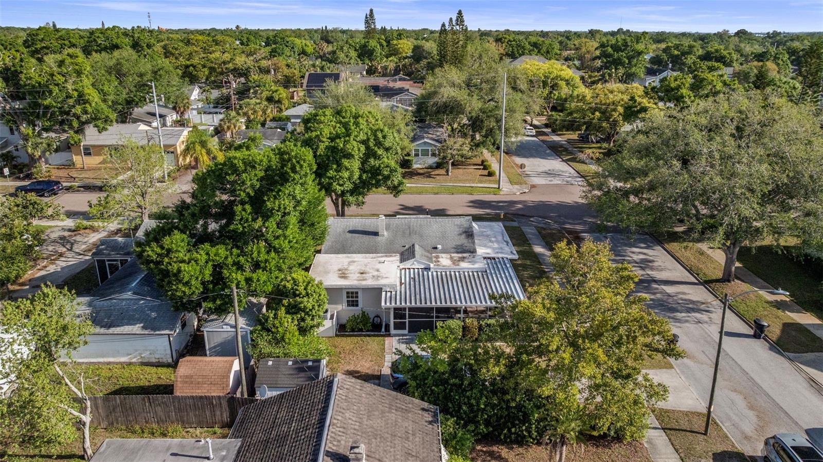 1100 32ND AVE N, ST PETERSBURG, FL, 33704