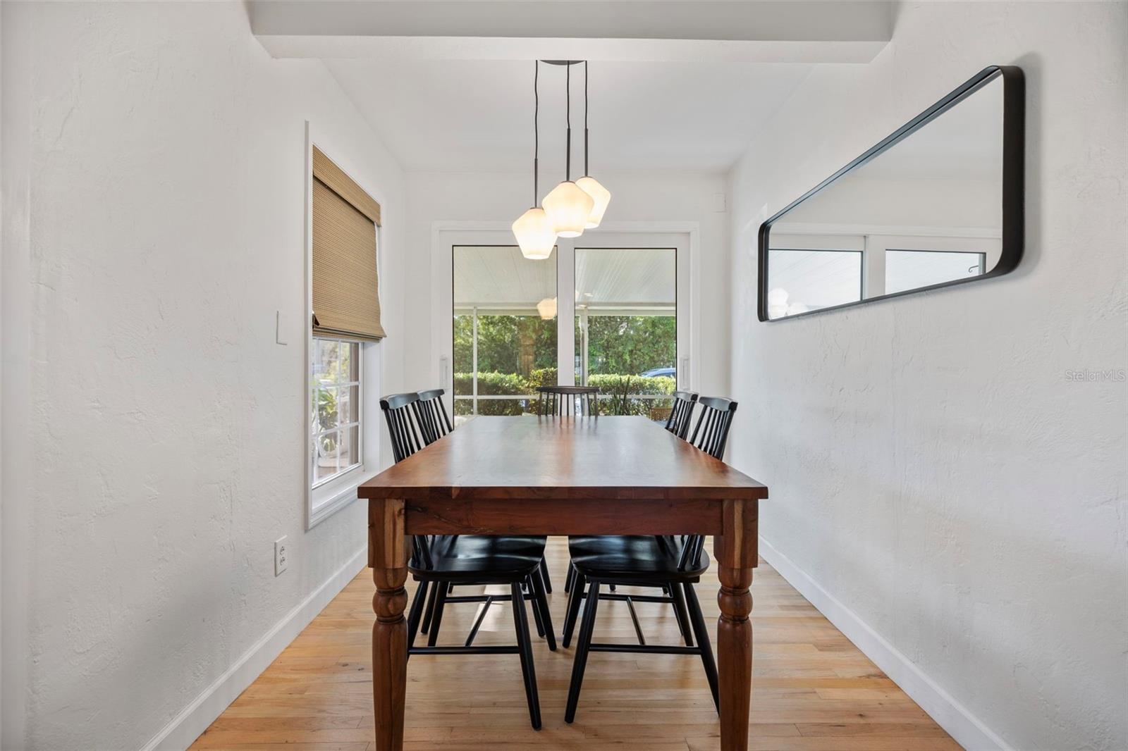 1100 32ND AVE N, ST PETERSBURG, FL, 33704