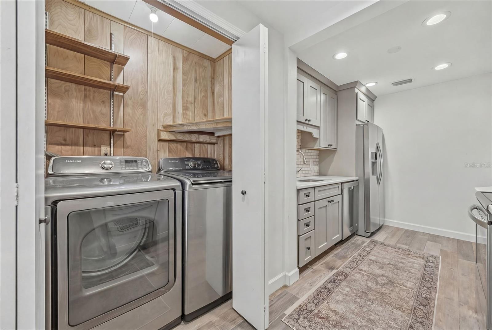 1100 32ND AVE N, ST PETERSBURG, FL, 33704