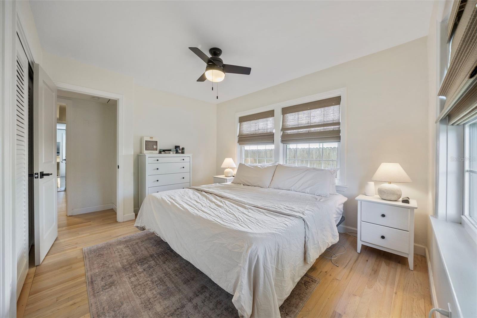 1100 32ND AVE N, ST PETERSBURG, FL, 33704