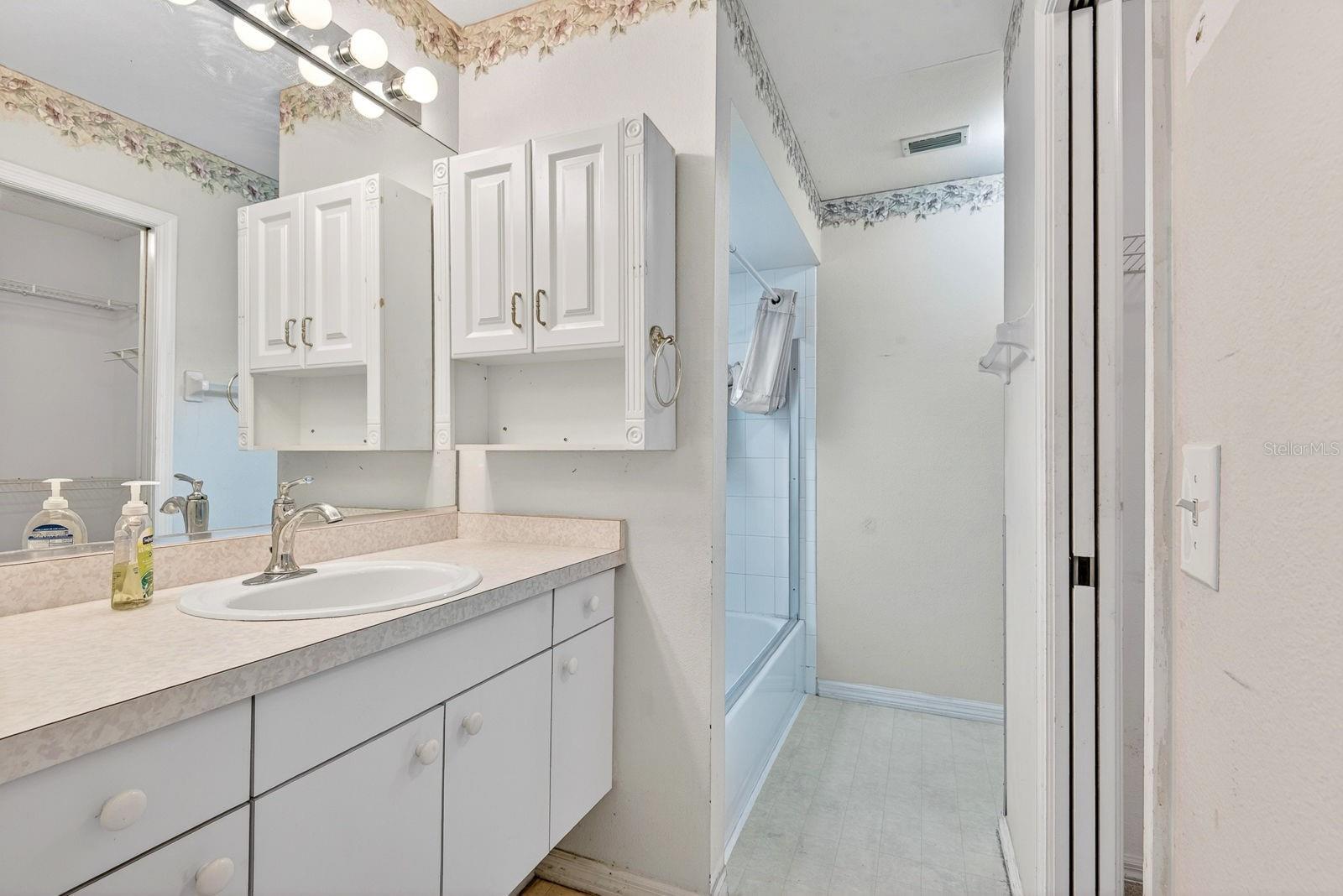 4913 72ND CT E, BRADENTON, FL, 34203