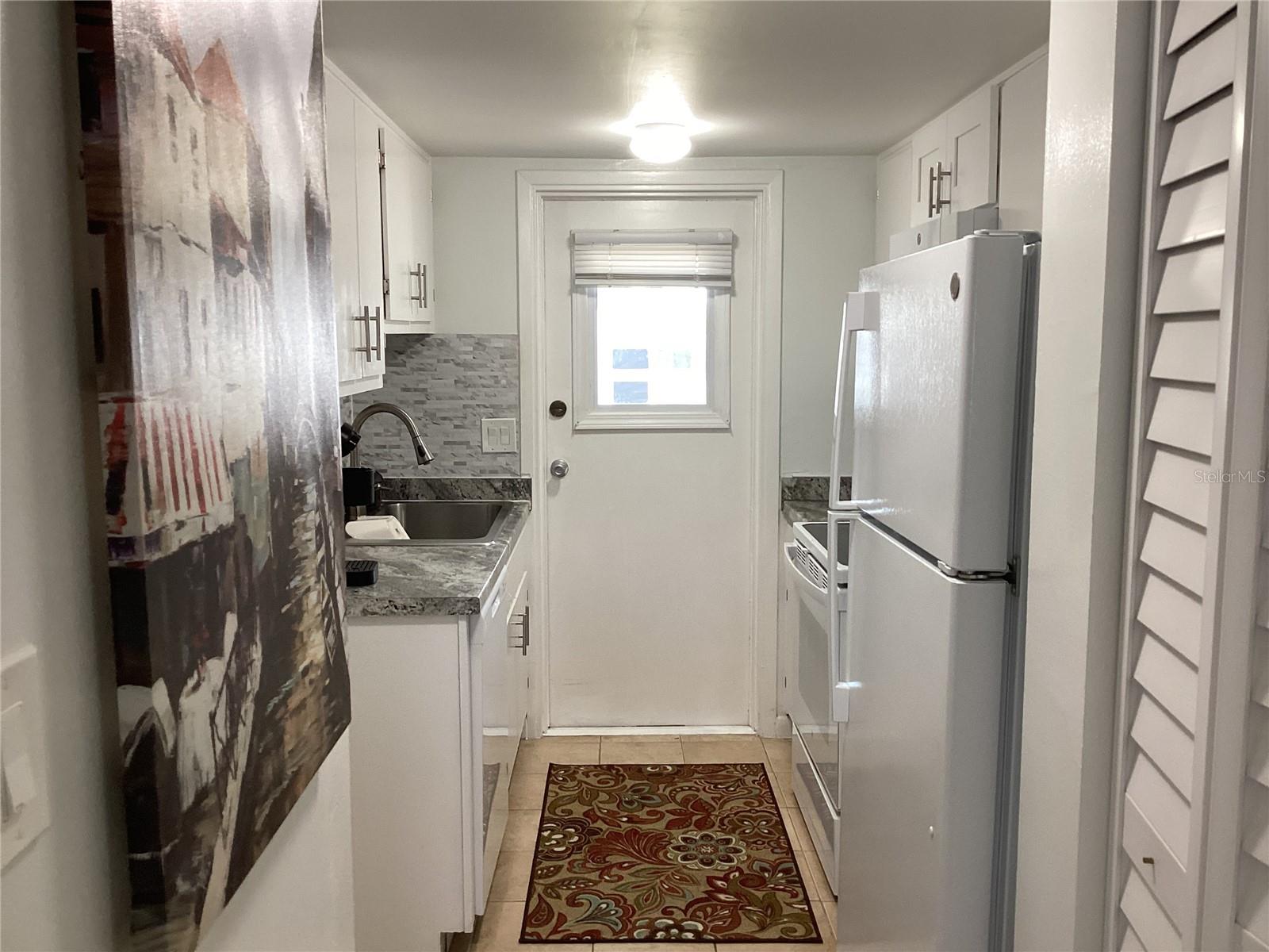 7701 STARKEY RD #206, SEMINOLE, FL, 33777