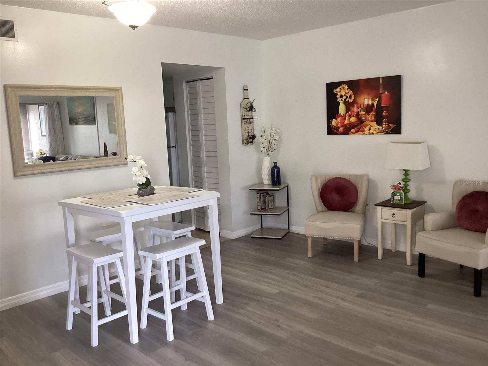 7701 STARKEY RD #206, SEMINOLE, FL, 33777