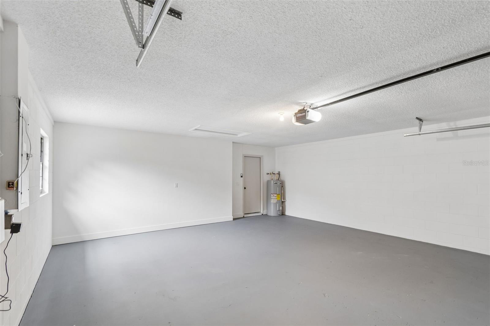 11913 NICKLAUS CIR, TAMPA, FL, 33624