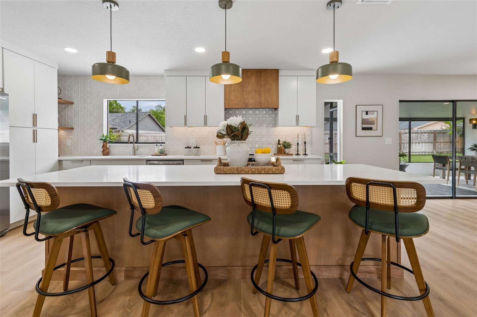 11913 NICKLAUS CIR, TAMPA, FL, 33624