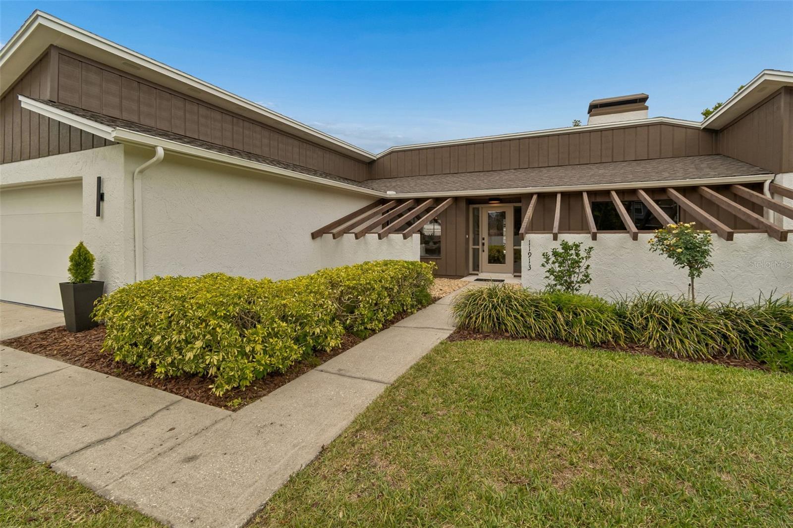 11913 NICKLAUS CIR, TAMPA, FL, 33624