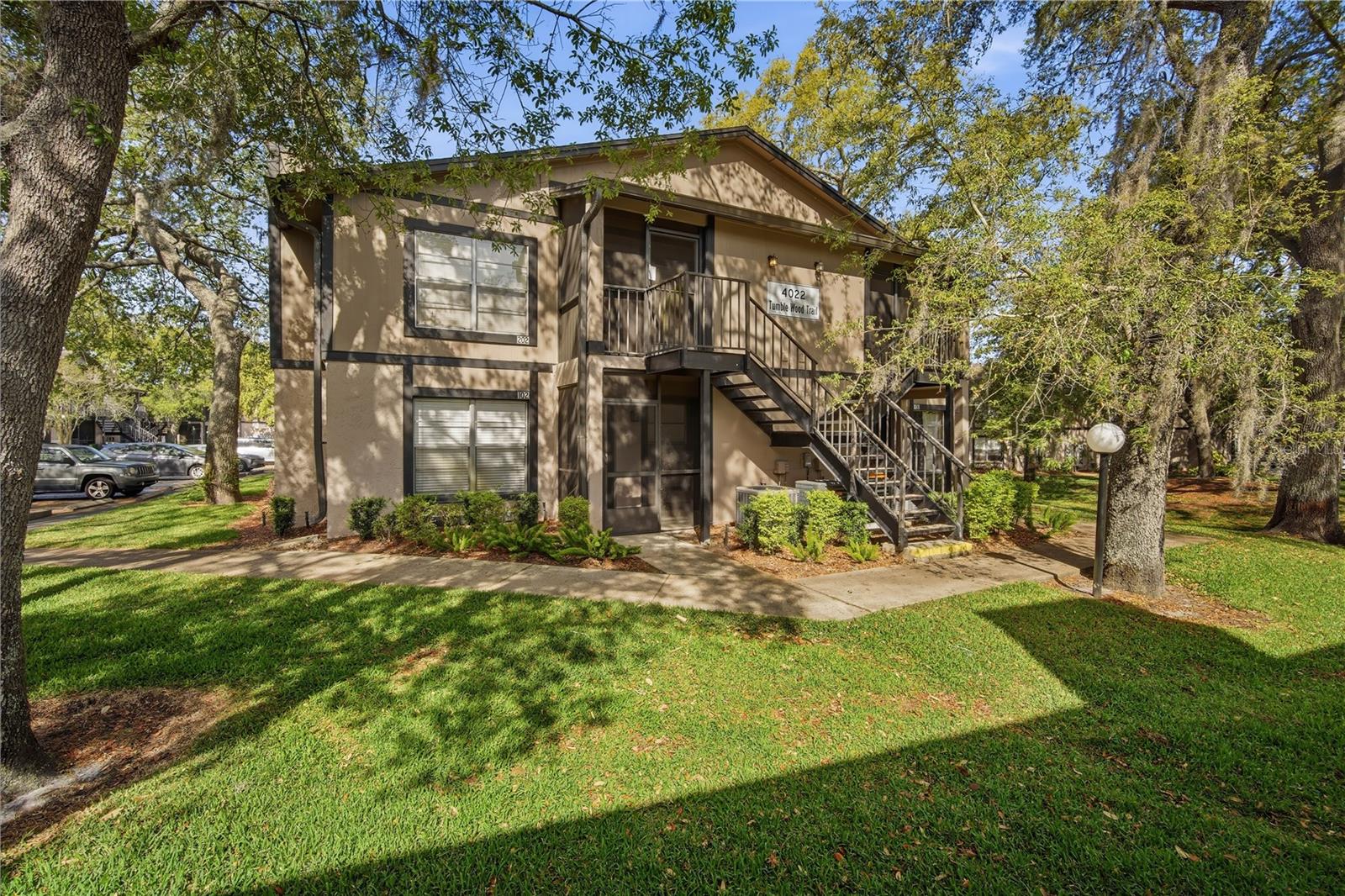 4022 TUMBLE WOOD TRL #201, TAMPA, FL, 33613