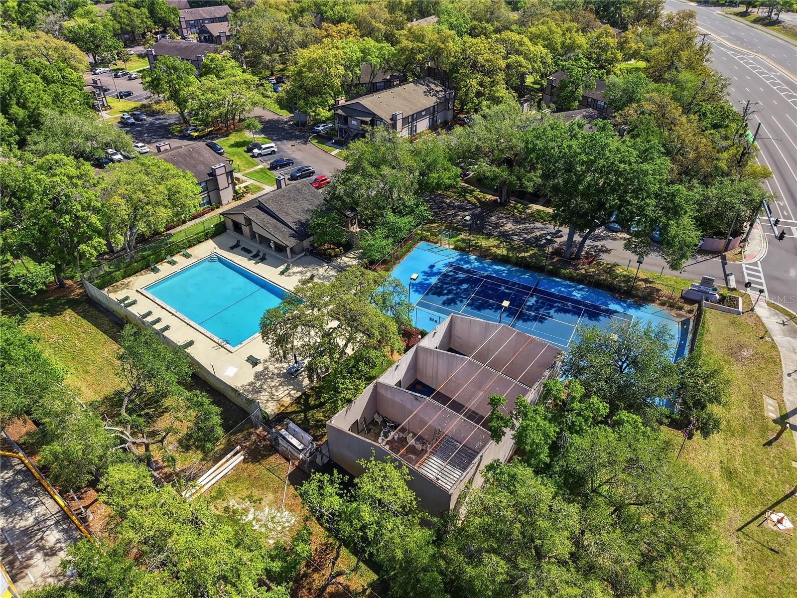 4022 TUMBLE WOOD TRL #201, TAMPA, FL, 33613