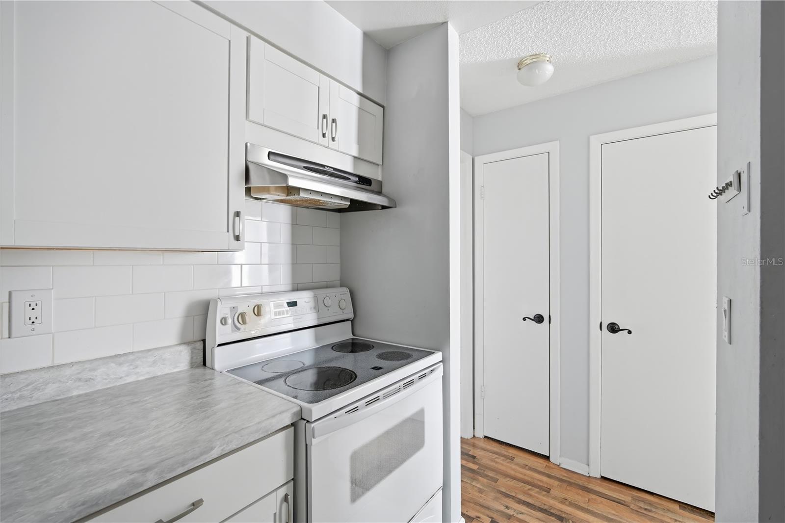 4022 TUMBLE WOOD TRL #201, TAMPA, FL, 33613