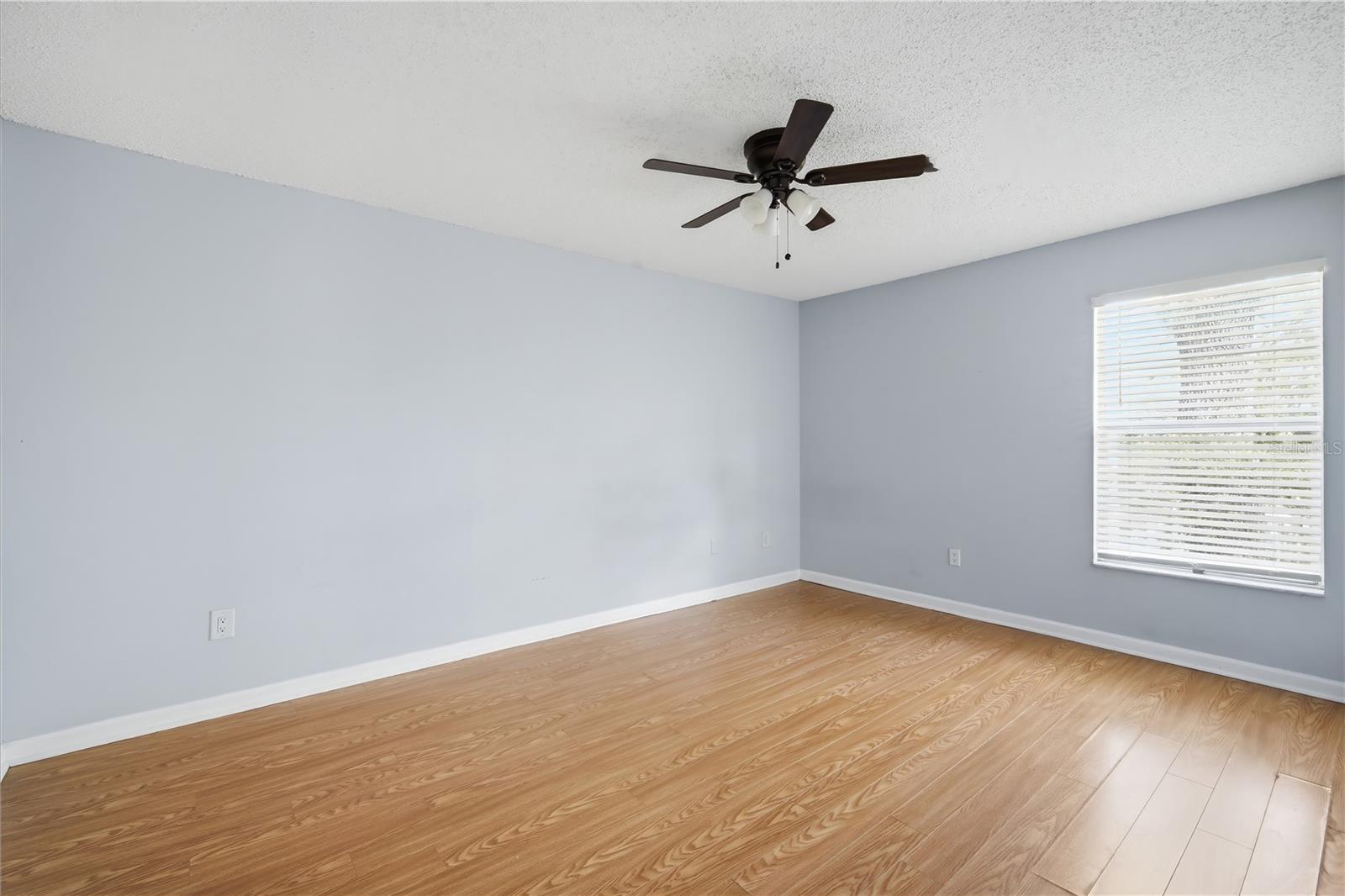 4022 TUMBLE WOOD TRL #201, TAMPA, FL, 33613