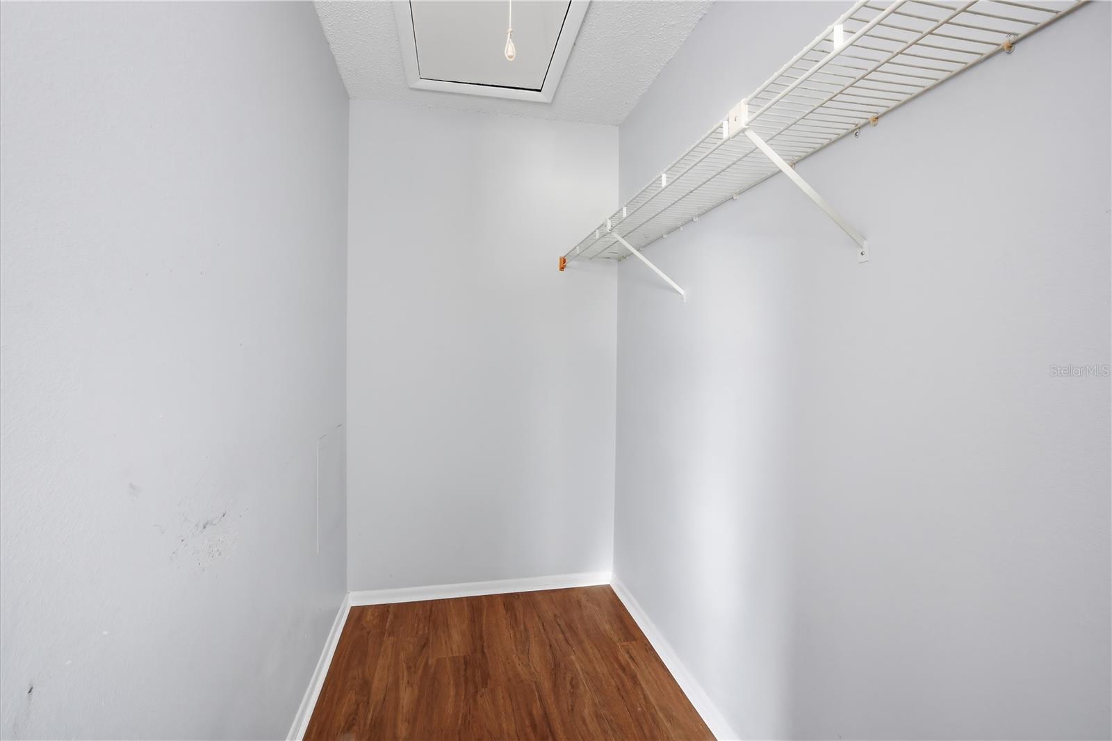 4022 TUMBLE WOOD TRL #201, TAMPA, FL, 33613