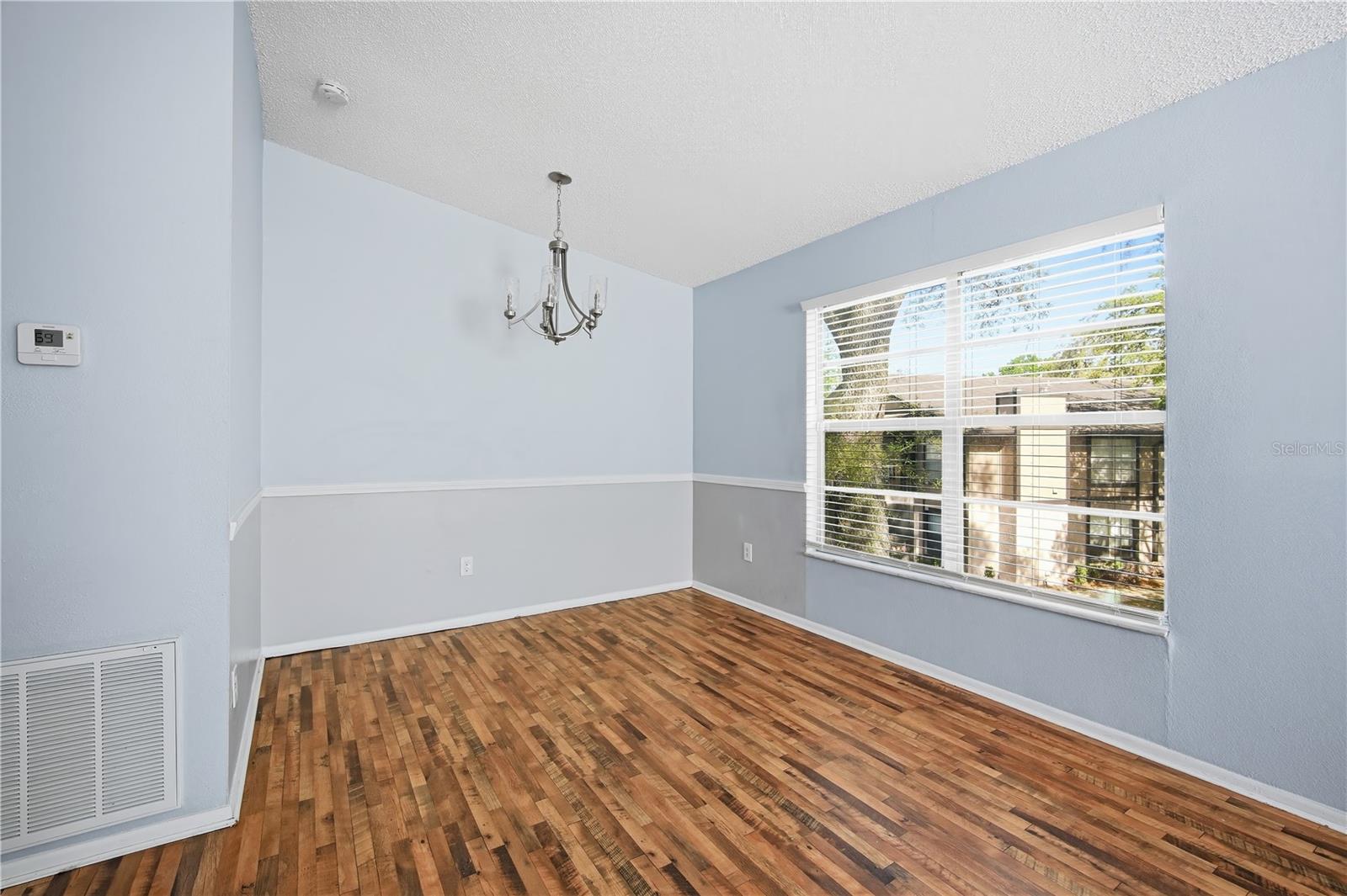 4022 TUMBLE WOOD TRL #201, TAMPA, FL, 33613