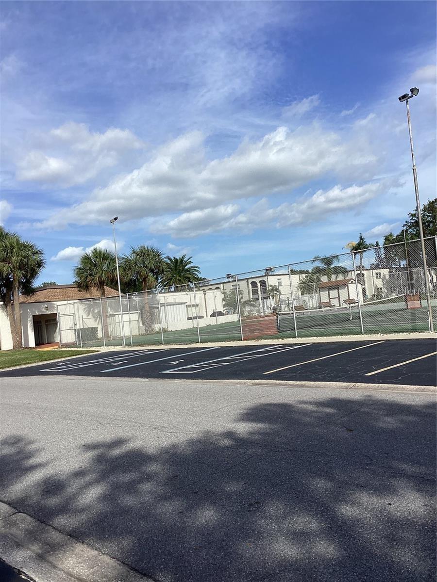 7701 STARKEY RD #704, SEMINOLE, FL, 33777