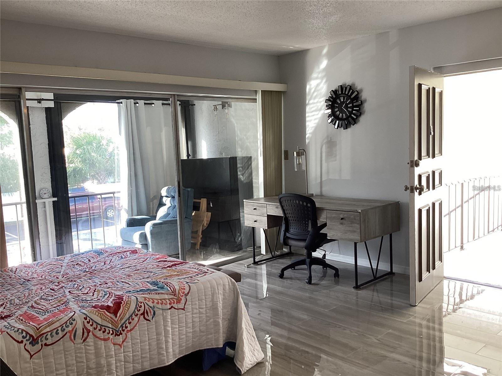 7701 STARKEY RD #704, SEMINOLE, FL, 33777