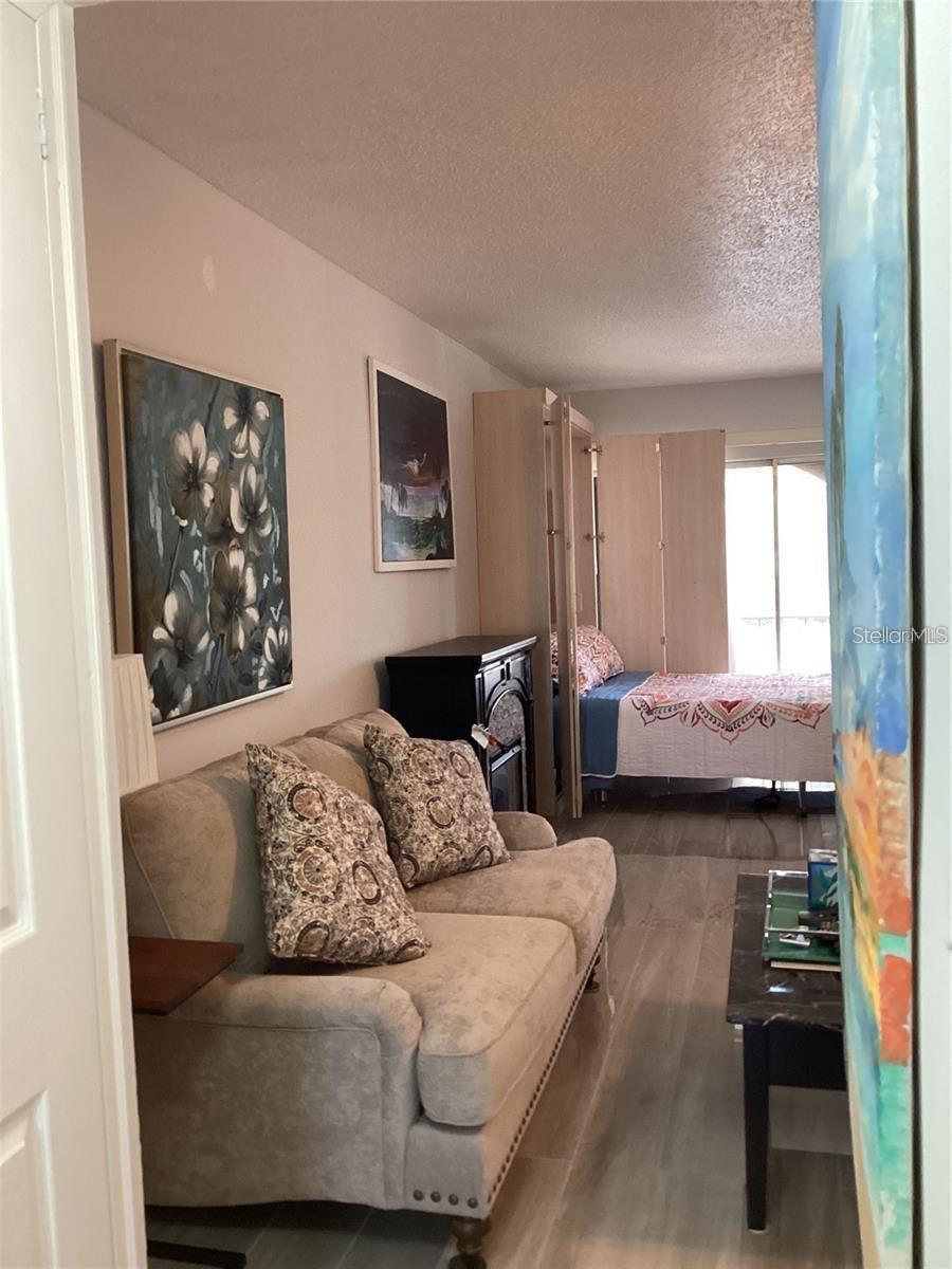 7701 STARKEY RD #704, SEMINOLE, FL, 33777