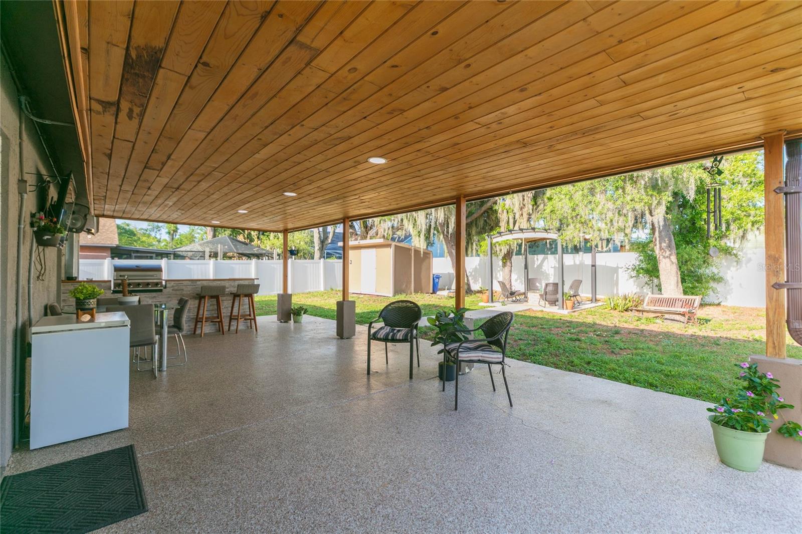 1111 WINDHORST RIDGE DR, BRANDON, FL, 33510