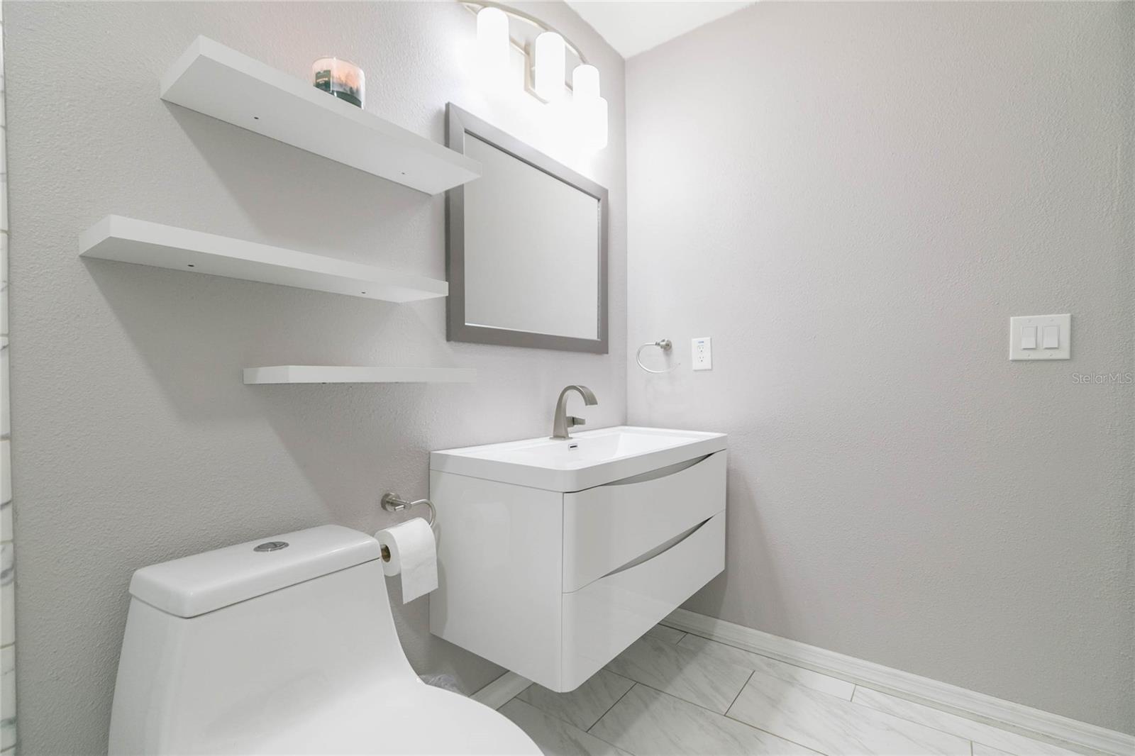 1111 WINDHORST RIDGE DR, BRANDON, FL, 33510