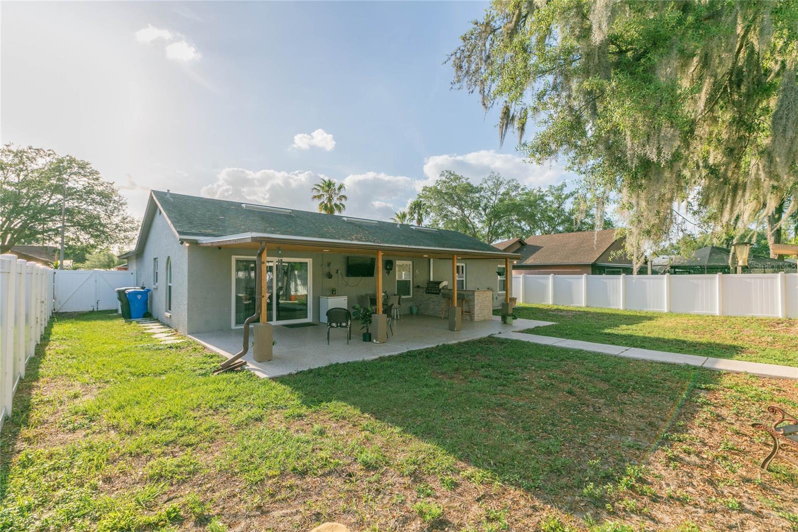 1111 WINDHORST RIDGE DR, BRANDON, FL, 33510