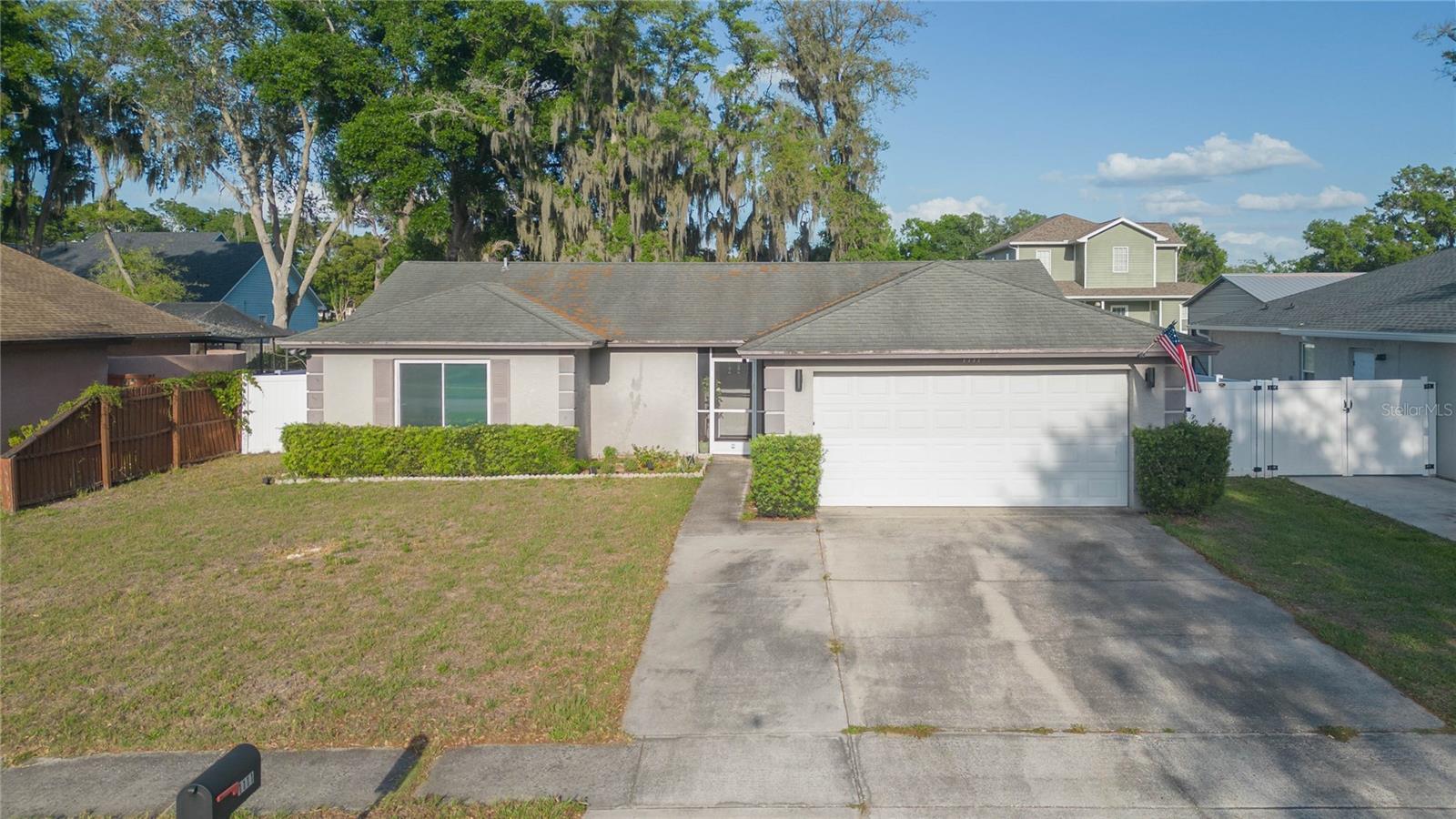 1111 WINDHORST RIDGE DR, BRANDON, FL, 33510