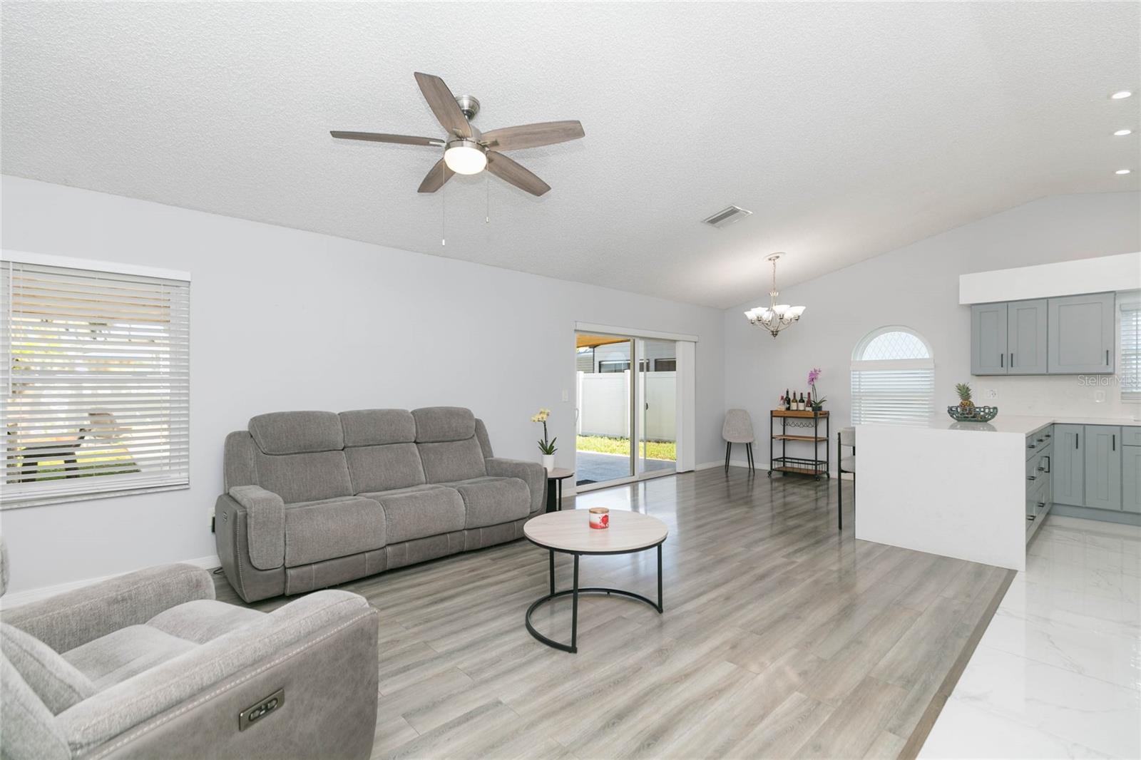 1111 WINDHORST RIDGE DR, BRANDON, FL, 33510