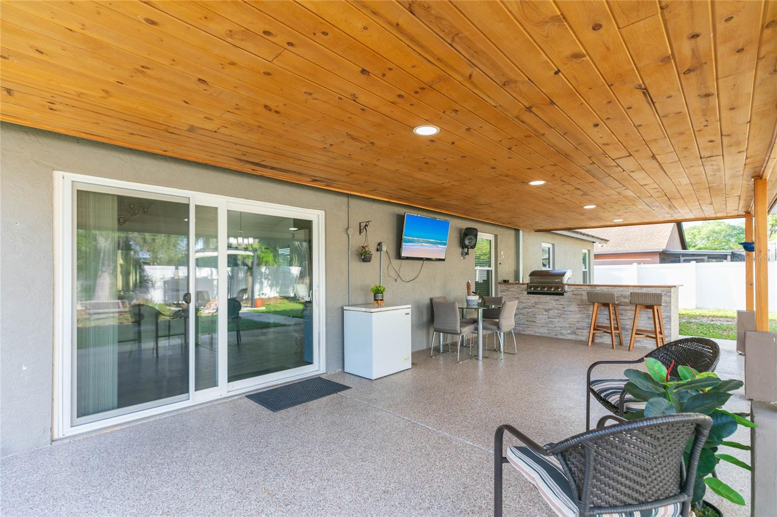 1111 WINDHORST RIDGE DR, BRANDON, FL, 33510