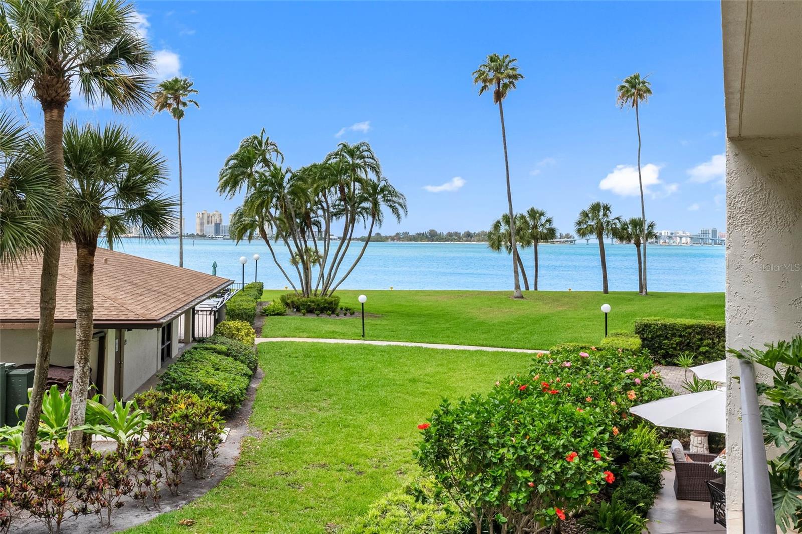 100 OAKMONT LN #203, BELLEAIR, FL, 33756