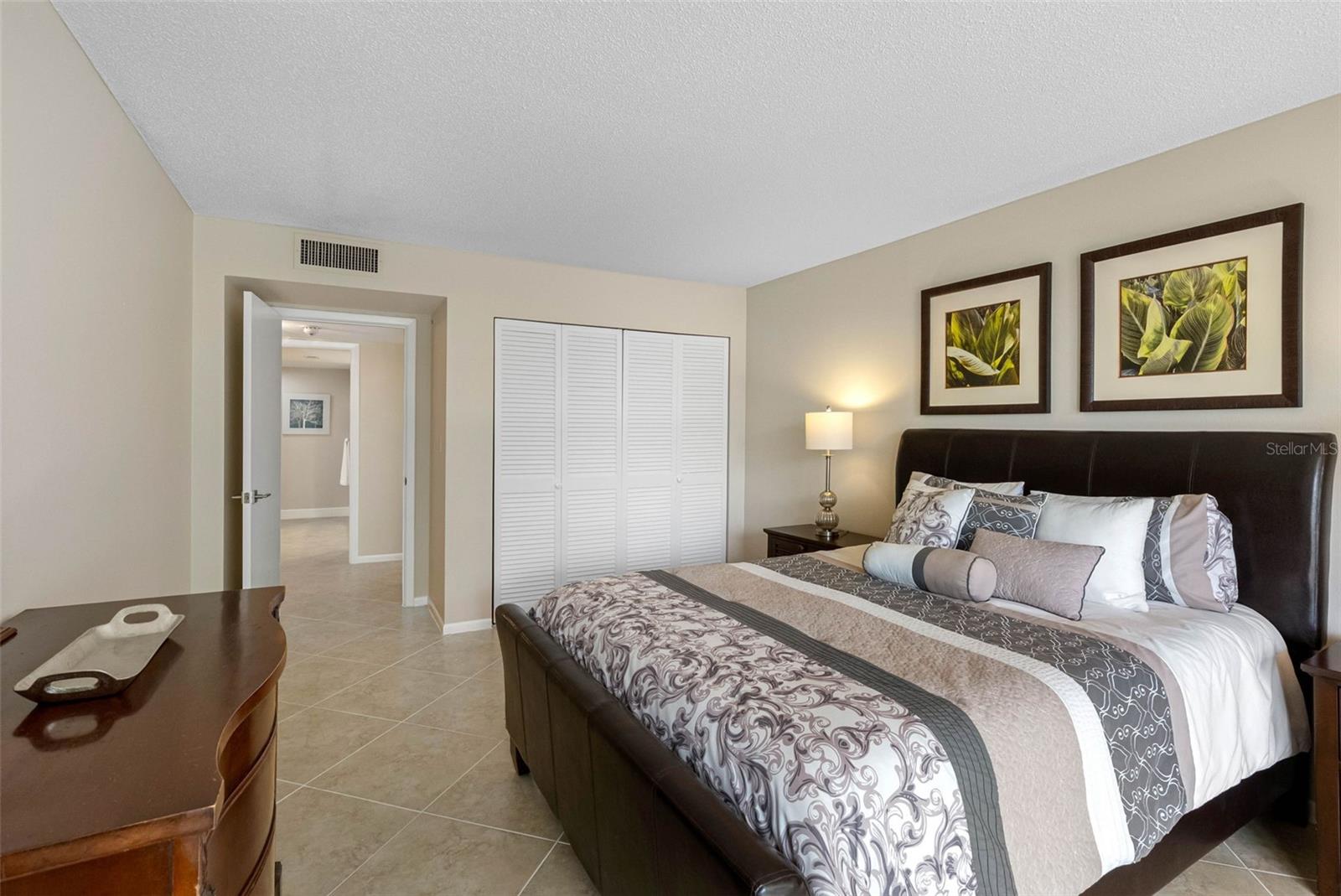 100 OAKMONT LN #203, BELLEAIR, FL, 33756