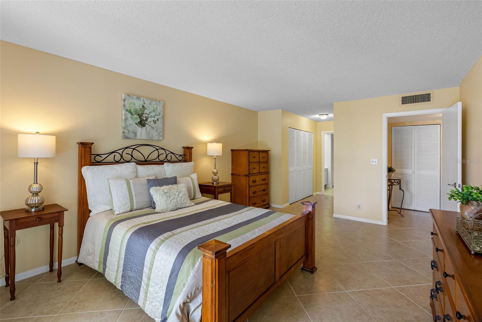 100 OAKMONT LN #203, BELLEAIR, FL, 33756