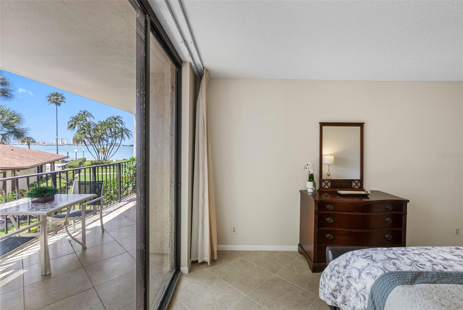 100 OAKMONT LN #203, BELLEAIR, FL, 33756