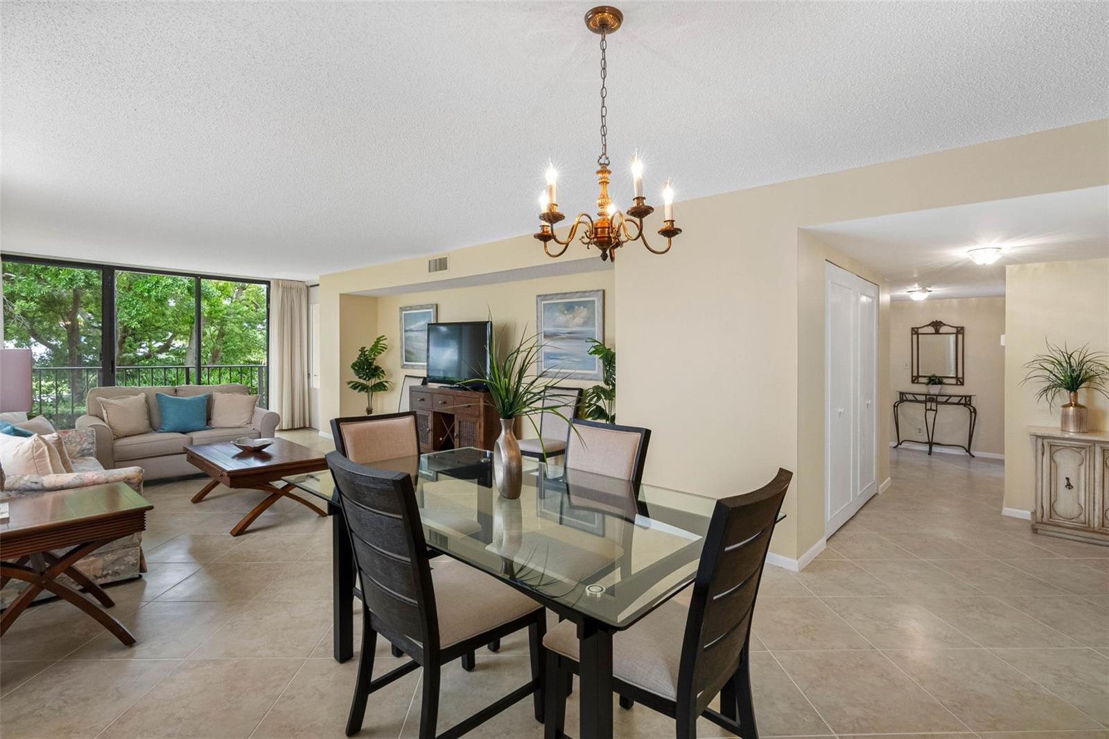 100 OAKMONT LN #203, BELLEAIR, FL, 33756