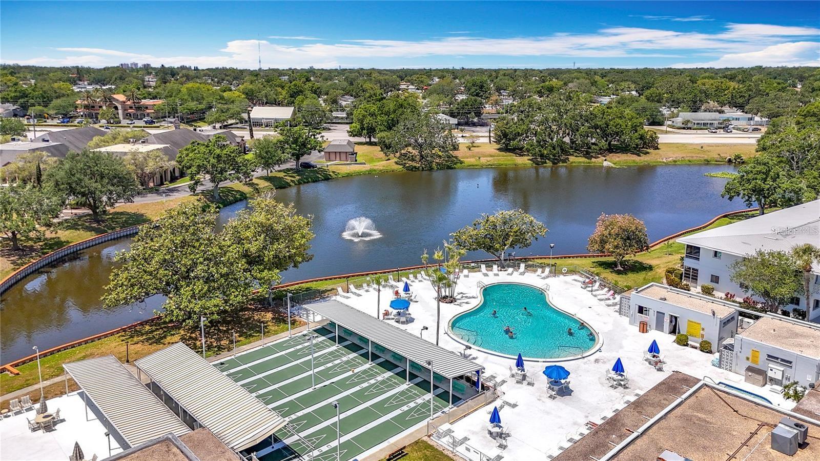 8425 112TH ST #104, SEMINOLE, FL, 33772