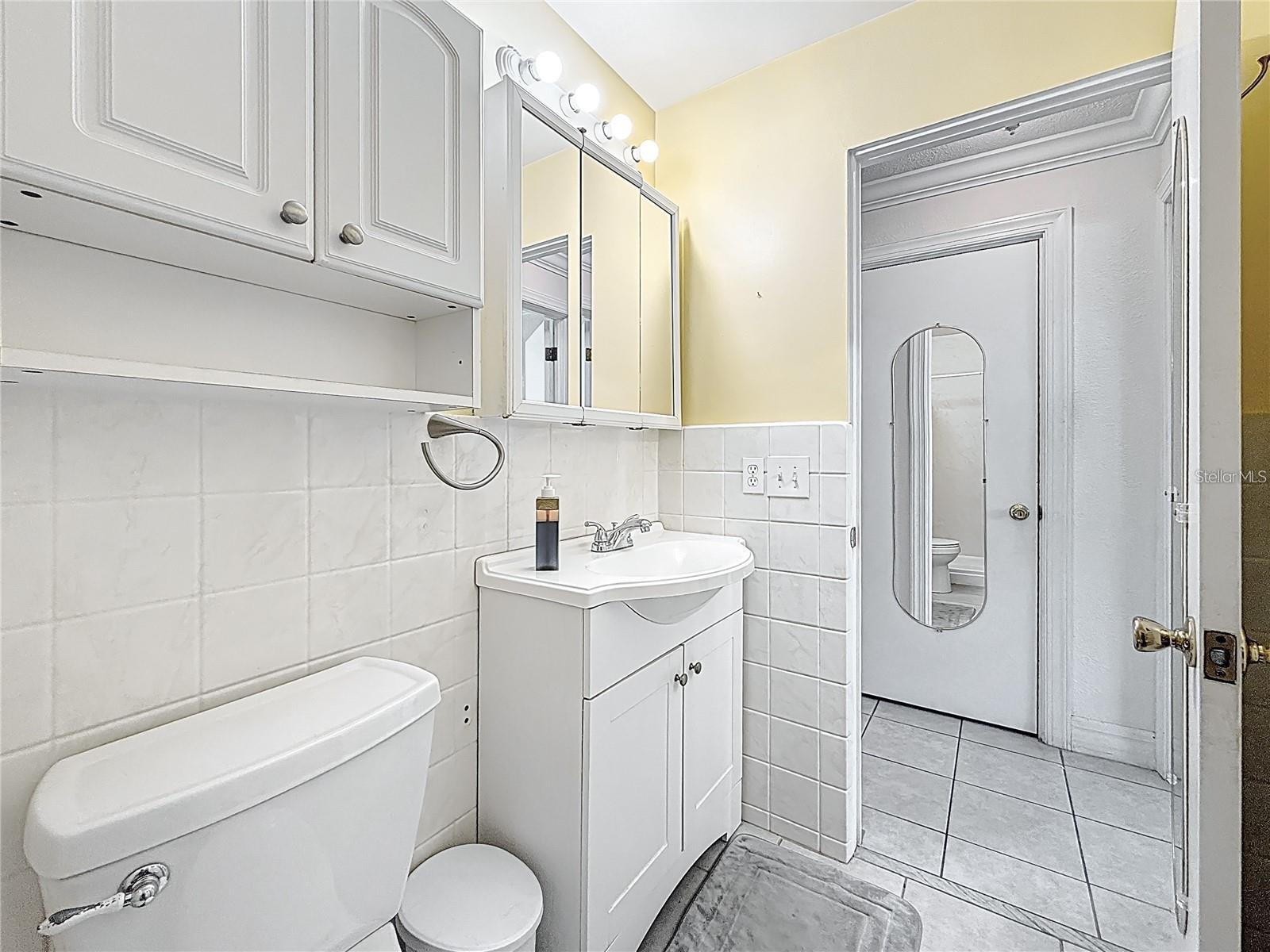 8425 112TH ST #104, SEMINOLE, FL, 33772