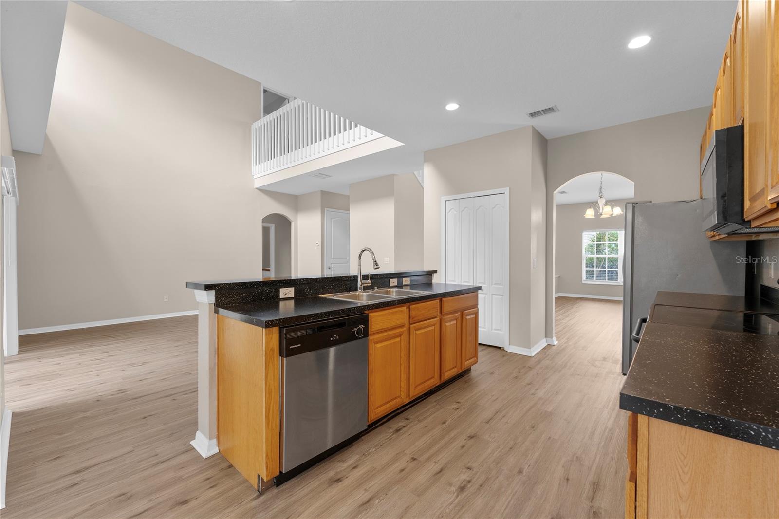 9957 PORTOFINO DR, ORLANDO, FL, 32832